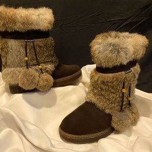Bear Paw fur boots brown perfect condition size 8 flat heel